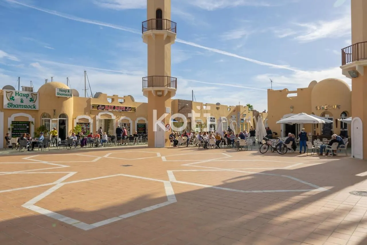 Koti Rentals - Atico Fenix Fuengirola Appartement