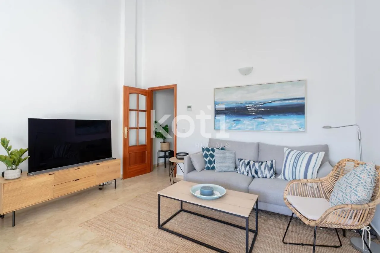Koti Rentals - Atico Fenix Fuengirola Appartement