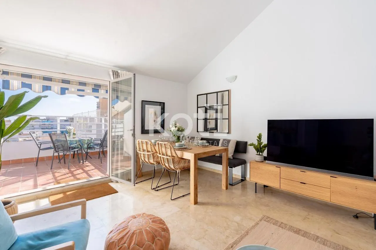 Koti Rentals - Atico Fenix Fuengirola Apartment