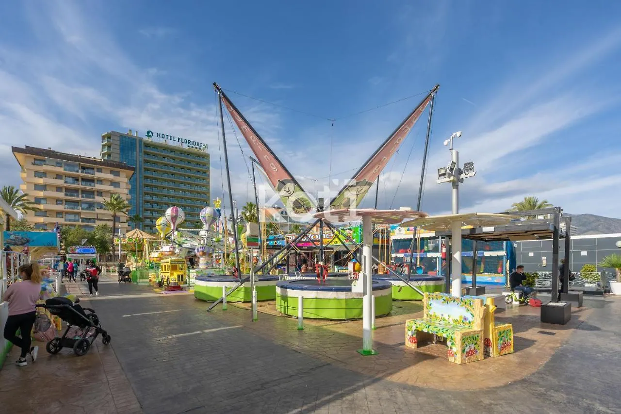 Koti Rentals - Atico Fenix Fuengirola Apartment